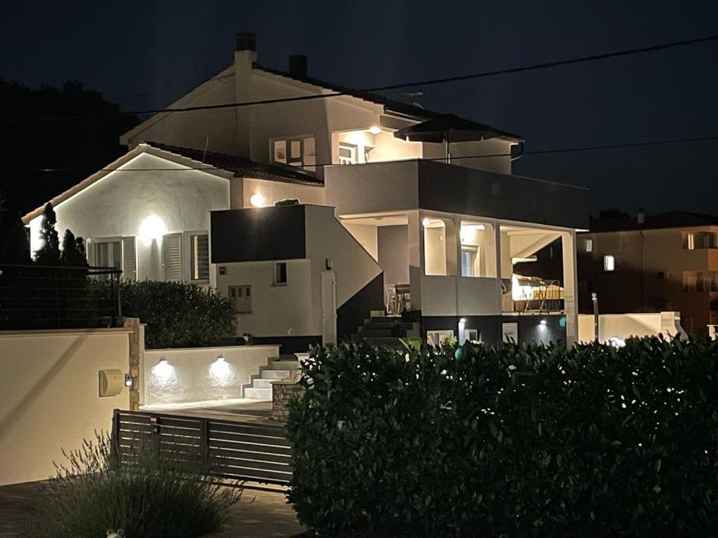 Apartman Niko Malinska Exterior photo